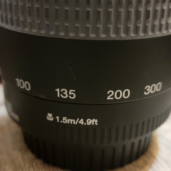 Canon EOS Rebel T5 - Picture 7 of 11